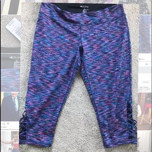 VVGUC xxl ideology cropped yoga pants